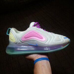 Nike Air Max 720 Women's 10  Athletic Running  Jogging Walking Low Pink Purple